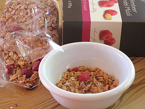 Himbeer-Mandel-Müsli