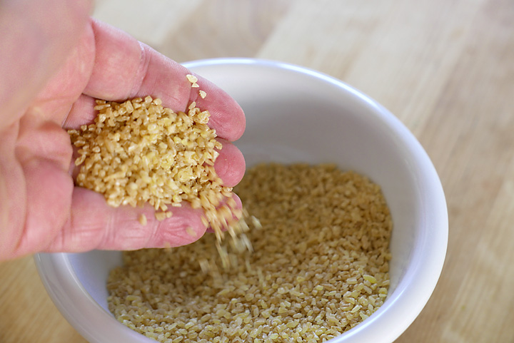 Bulgur ist vorgekocht und enthält keine Kleie