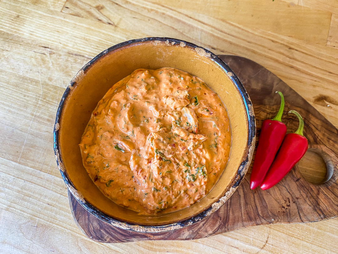 Paprika-Frischkäse-Aufstrich: eine feurige Drachencreme - Testschmecker