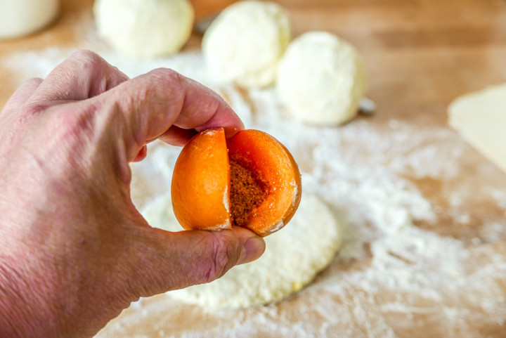 Zucker im Inneren soll die Fruchtsäure etwas ausgleichen. 