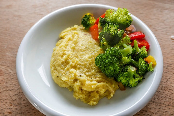 Auch die Kombination von Polenta mit Gemüse ist lecker.