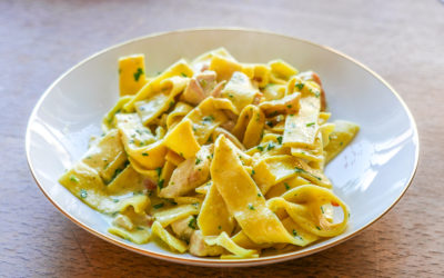 Cremige One Pot Pasta mit Hähnchen